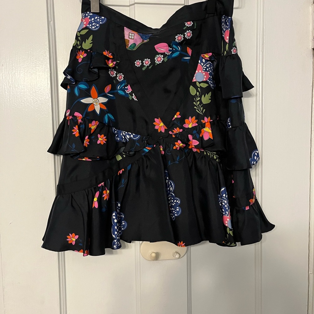 Cynthia Rowley Mini Silk Floral Ruffle Skirt 6 Witchy Cottage Indie Boho black